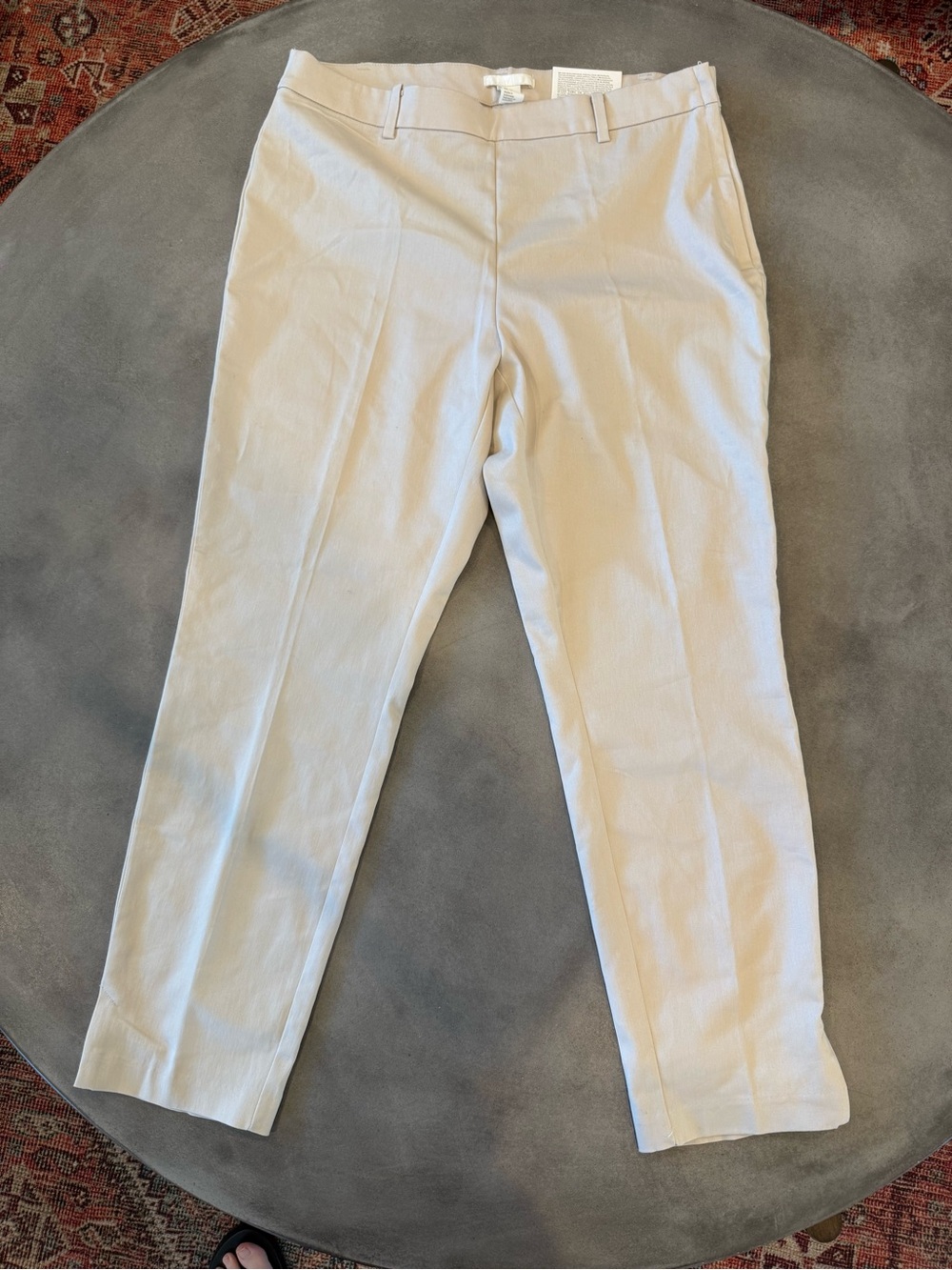 NWT H&M women’s super stretch regular waist beige slacks size 14.